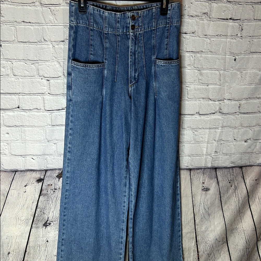 We The Free flare jeans high rise denim women’s distressed size US 28